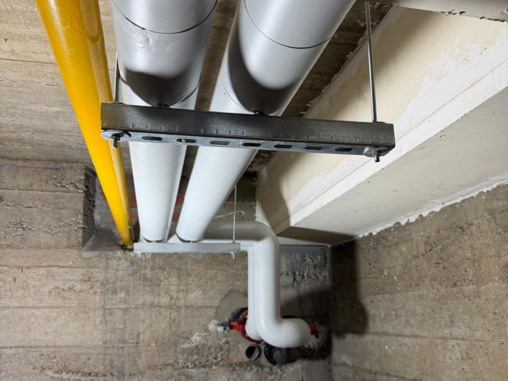 Modernisation d'une chaufferie collective à Pantin avec échangeurs hydrauliques, régulation et réseau de distribution calorifugé réalisé par ERCE.